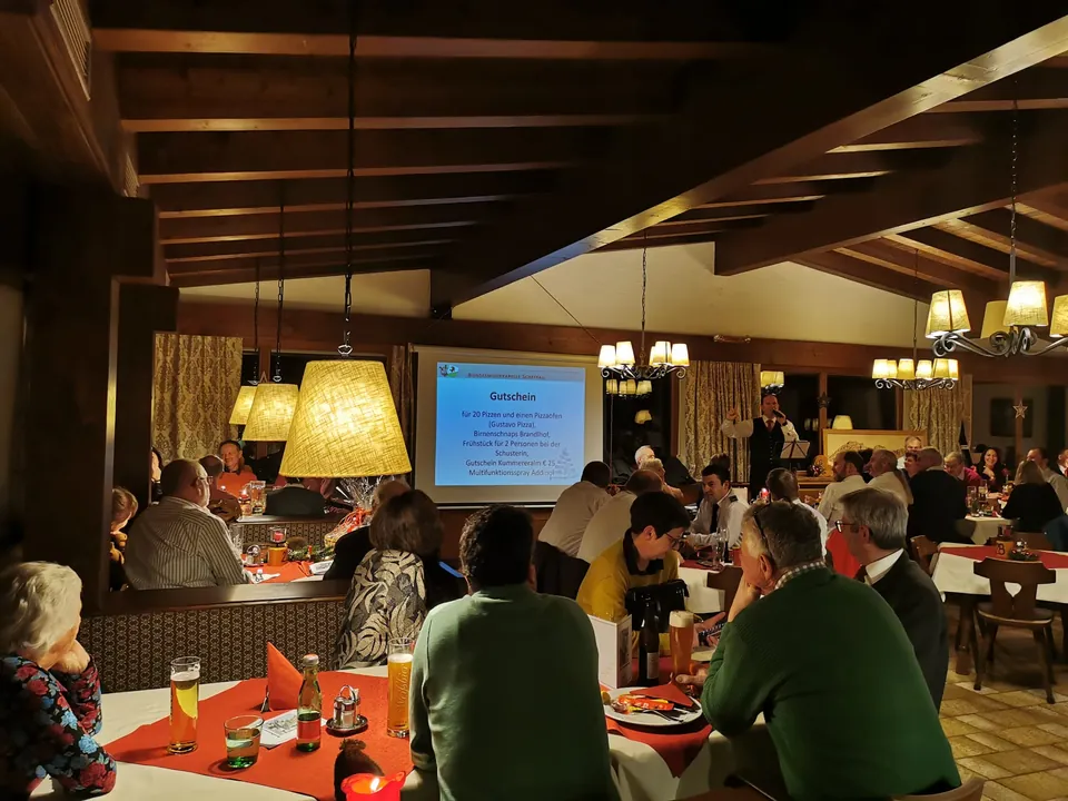 Christbaumversteigerung 2025